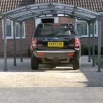 Arcadia 5000 - fedett kocsibeálló, bronz színű tetővel - Image 15