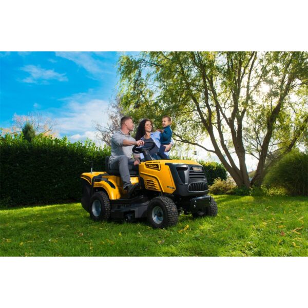 Riwall PRO RLT 92 TRD Fűnyíró traktor mechanikus váltóval és hátsó kidobással, 92 cm - Image 7