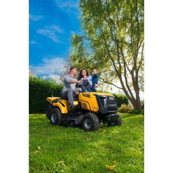 Riwall PRO RLT 92 TRD Fűnyíró traktor mechanikus váltóval és hátsó kidobással, 92 cm - Image 8